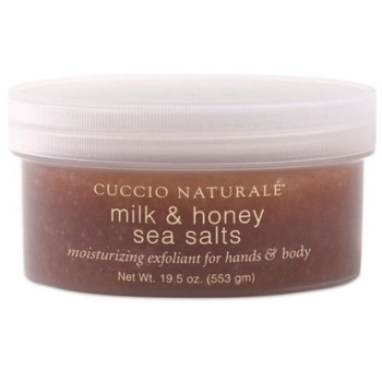 CUCCIO Sól morska do ciała miód mleko 553ml   